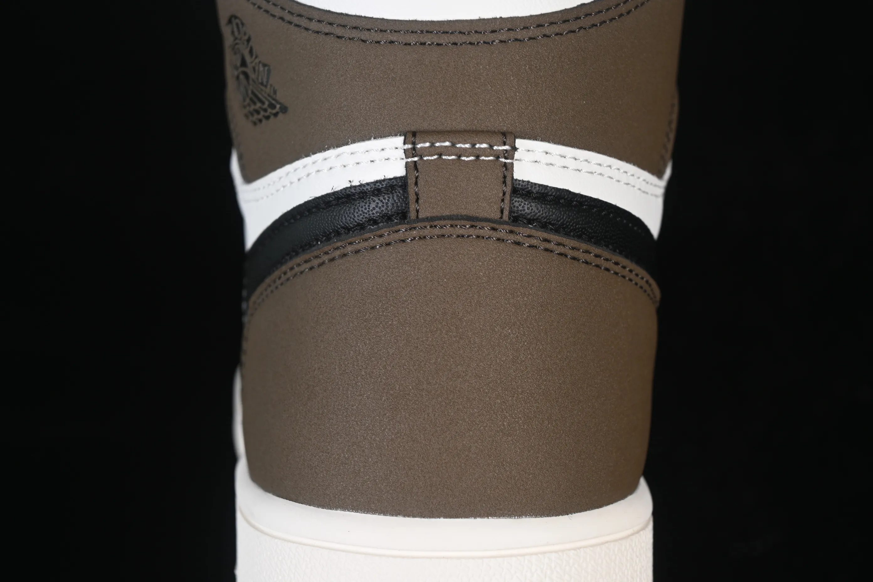 All categories Air Jordan Jordan series basketball shoes Air Jordan 1 High Air Jordan 1 High OG "Dark Mocha" AJ1 Joe 1 small barb 555088-105